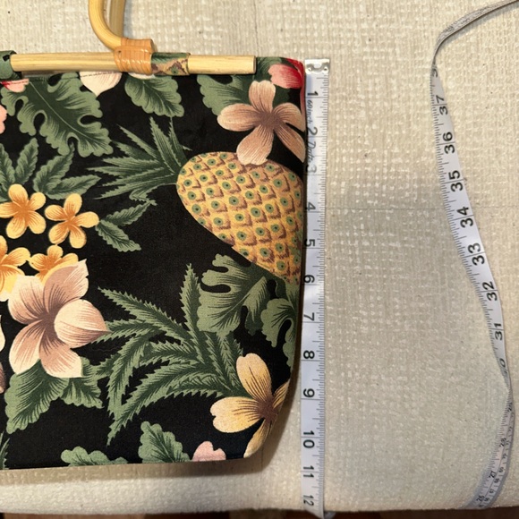 Vintage Hawaiian Black and Green Tropical Floral Tote with Handles - Picture 12 of 12